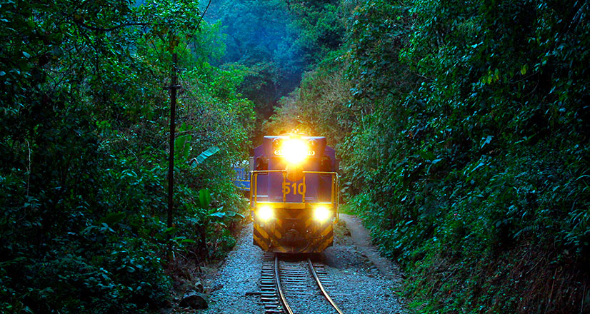 Luxury train ride through Cusco, Puno and Arequipa